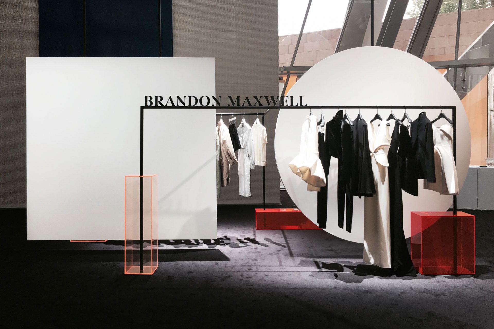 BUREAU BETAK — LVMH PRIZE 2017 22 AVENUE MONTAIGNE, PARIS BY